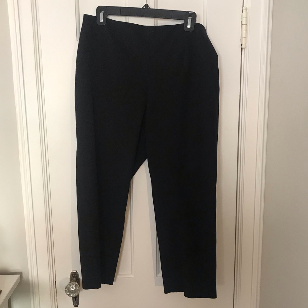 Dressy crop/capri pants.